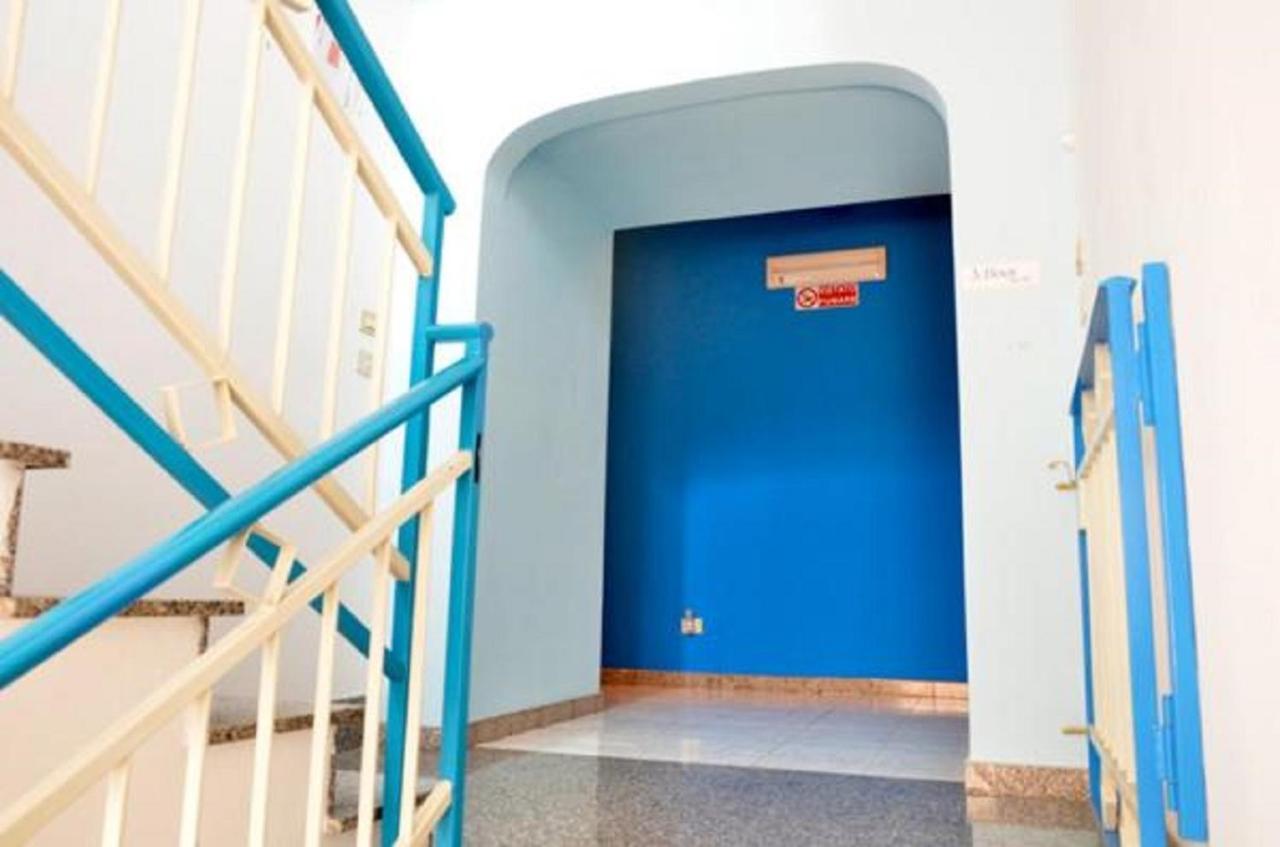 Gianni House Backpackers Hostel Giardini Naxos Exterior foto