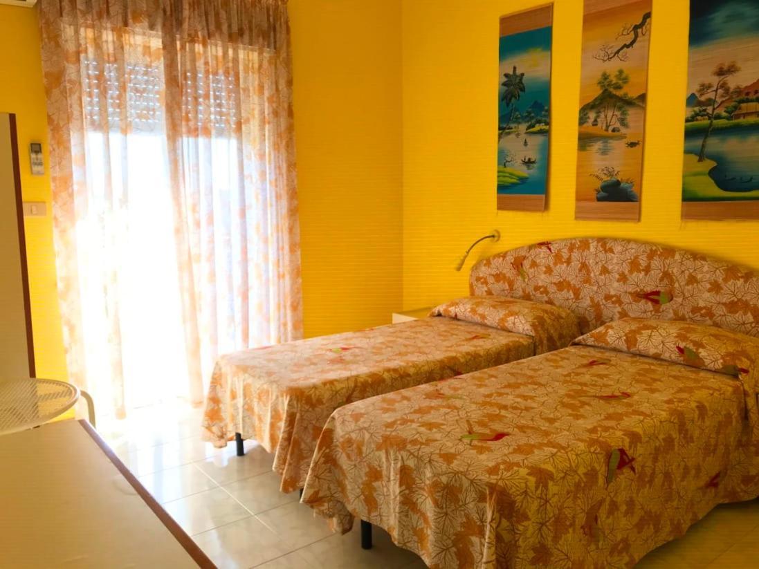 Gianni House Backpackers Hostel Giardini Naxos Exterior foto